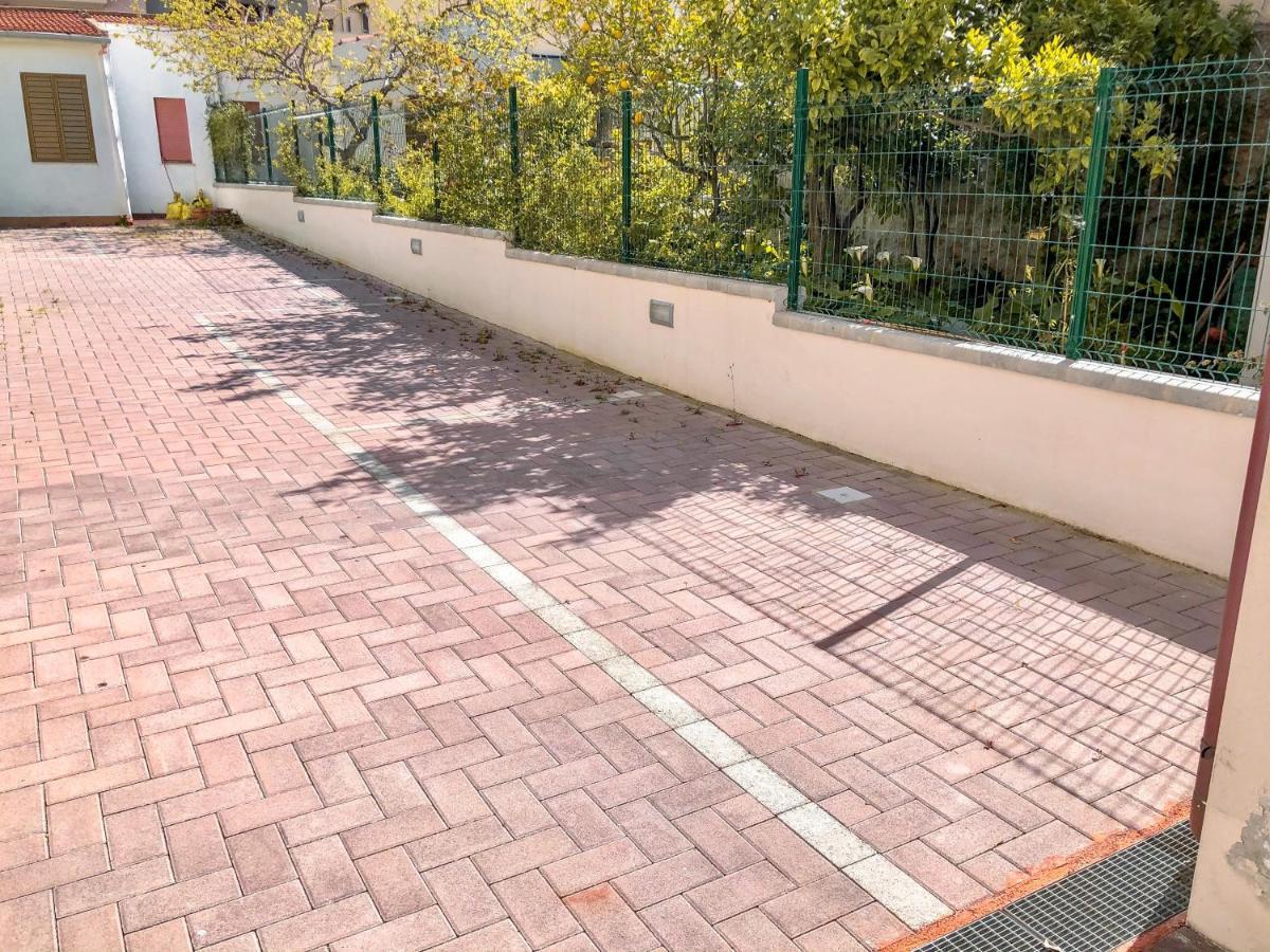 Free Private Parking, New Apartment Альгеро Экстерьер фото